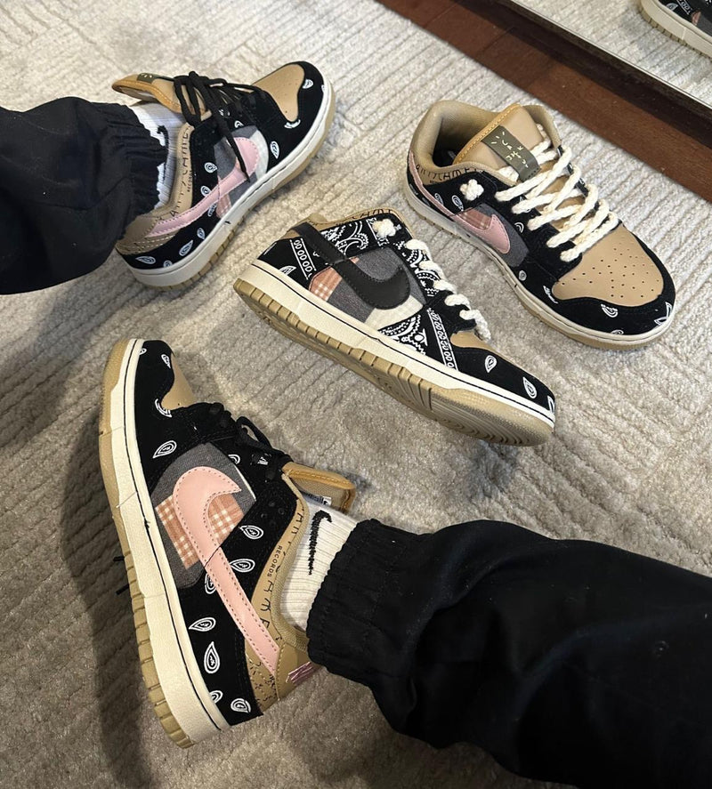 Nike dunk Travis Scott