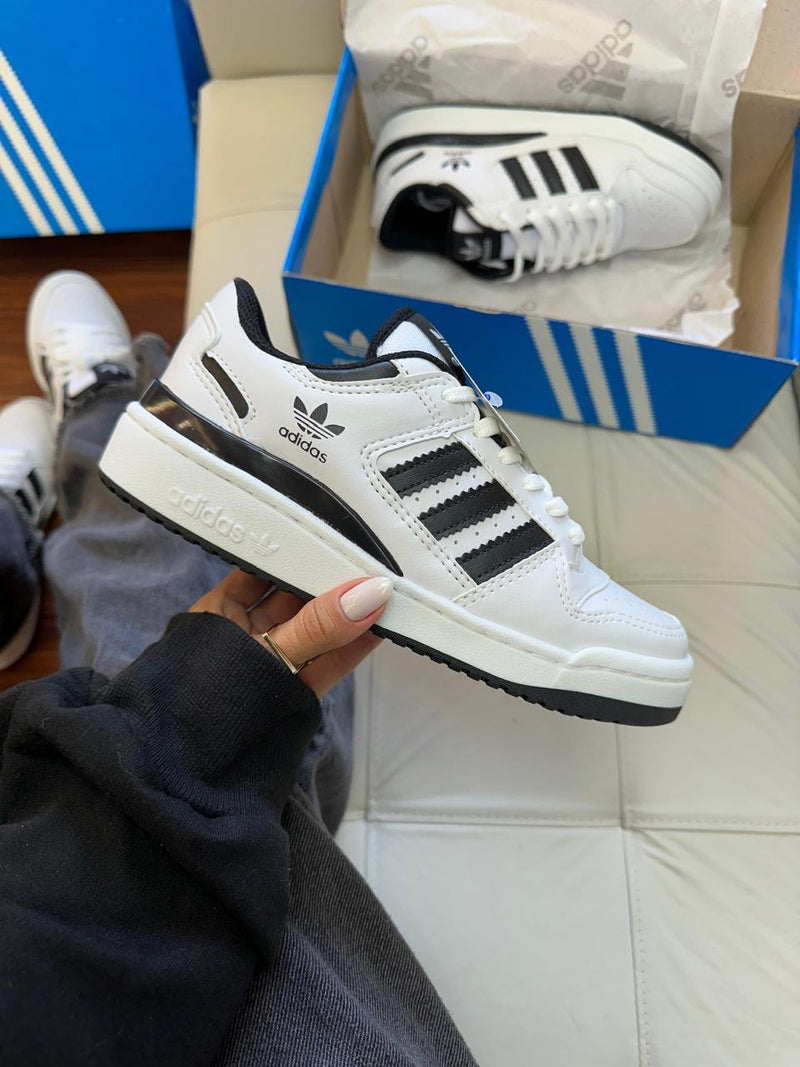 Adidas forum low