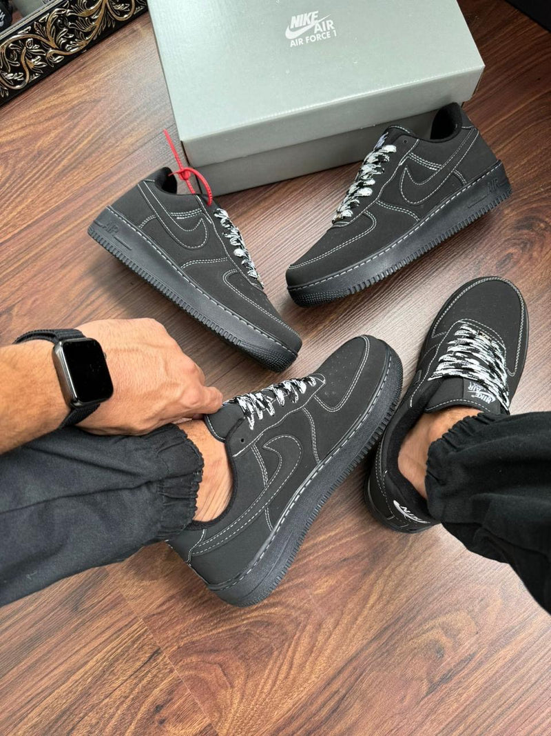 Nike Air force travis